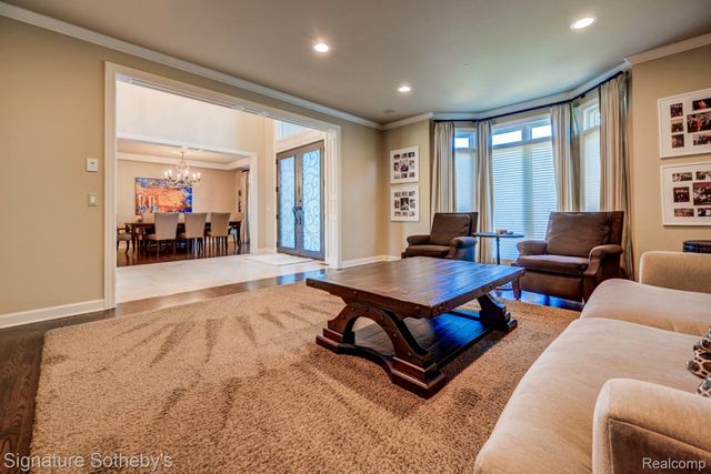 3225 Legacy Court, West Bloomfield Charter Township, MI 48323