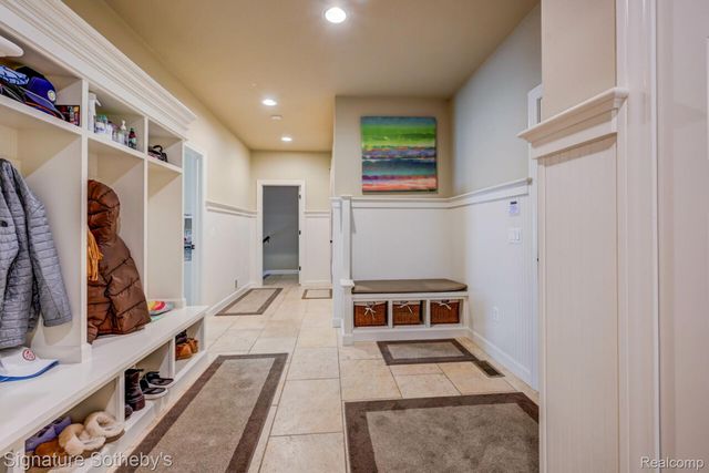 3225 Legacy Court, West Bloomfield Charter Township, MI 48323