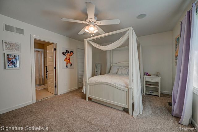 3225 Legacy Court, West Bloomfield Charter Township, MI 48323