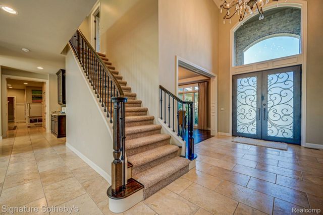 3225 Legacy Court, West Bloomfield Charter Township, MI 48323