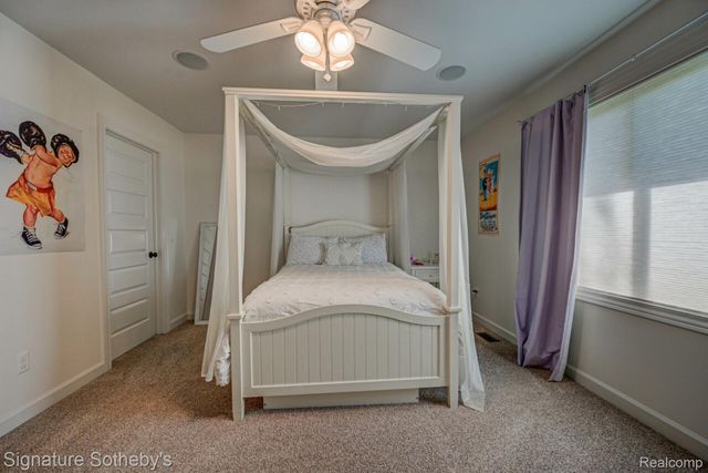 3225 Legacy Court, West Bloomfield Charter Township, MI 48323