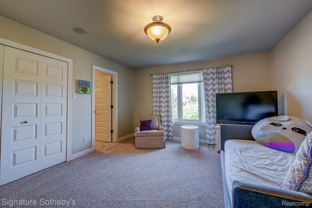 3225 Legacy Court, West Bloomfield Charter Township, MI 48323