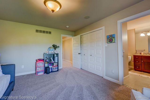 3225 Legacy Court, West Bloomfield Charter Township, MI 48323