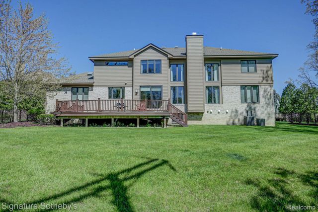 3225 Legacy Court, West Bloomfield Charter Township, MI 48323