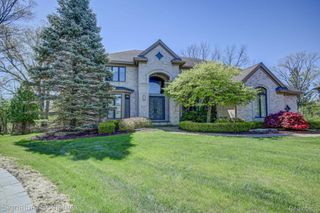3225 Legacy Court, West Bloomfield Charter Township, MI 48323