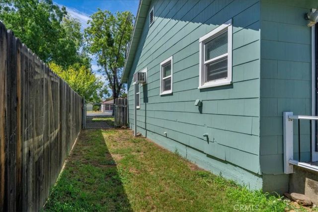 812 South, Corning, CA 96021