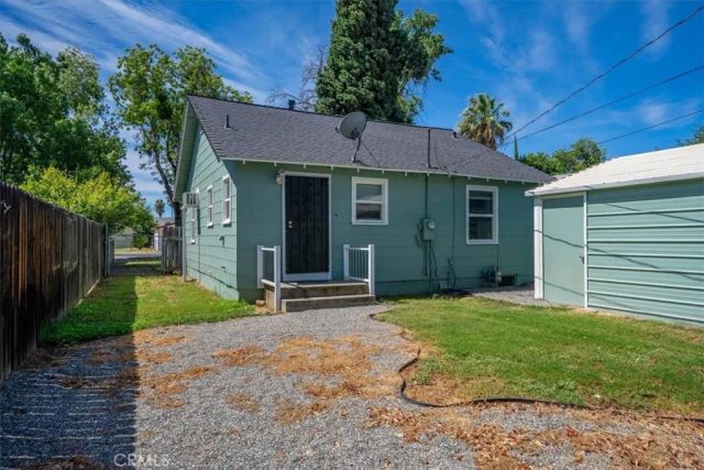 812 South, Corning, CA 96021