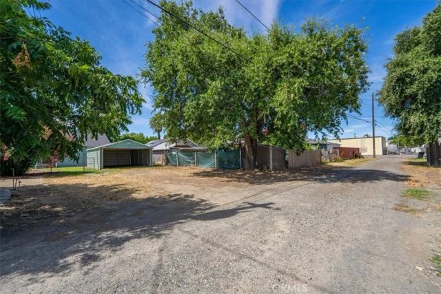 812 South, Corning, CA 96021