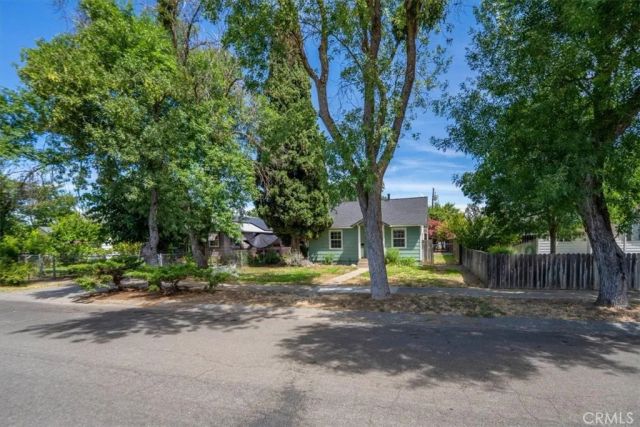 812 South, Corning, CA 96021