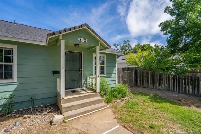 812 South, Corning, CA 96021