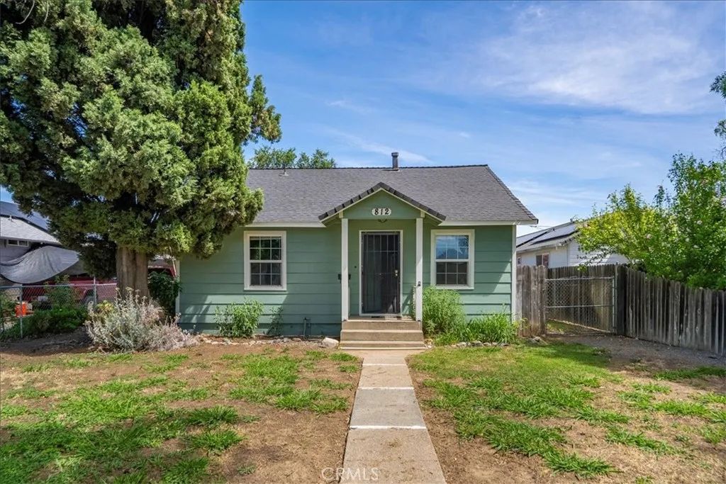 812 South, Corning, CA 96021
