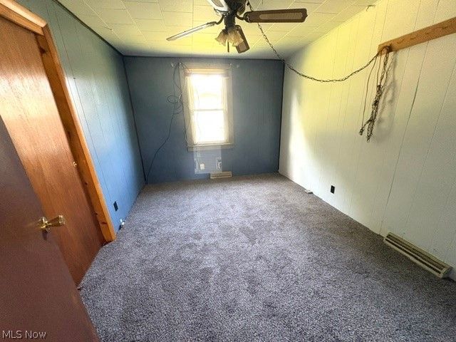 2047 Wilson Avenue NE, Warren, OH 44483