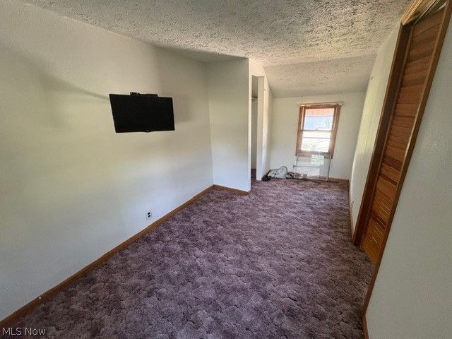 2047 Wilson Avenue NE, Warren, OH 44483