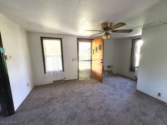 2047 Wilson Avenue NE, Warren, OH 44483