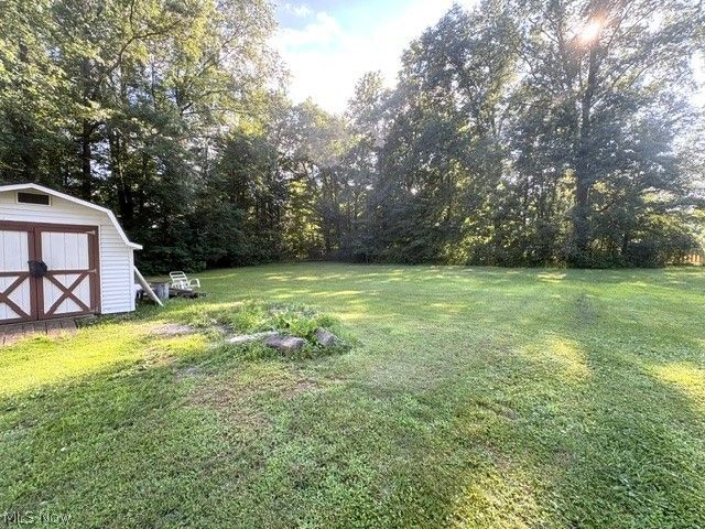 2047 Wilson Avenue NE, Warren, OH 44483