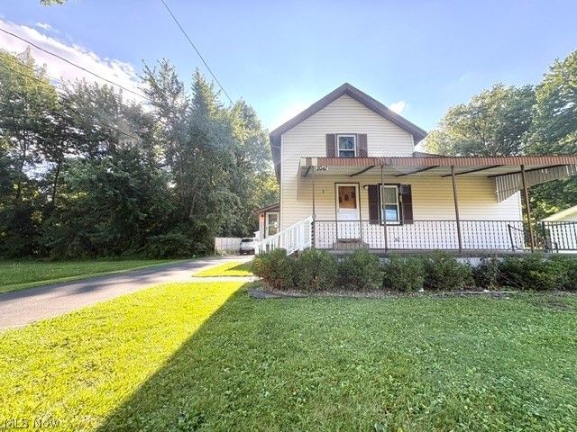 2047 Wilson Avenue NE, Warren, OH 44483