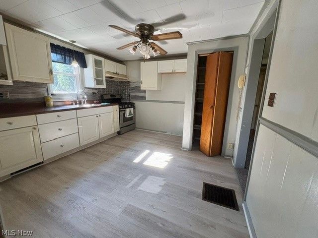 2047 Wilson Avenue NE, Warren, OH 44483