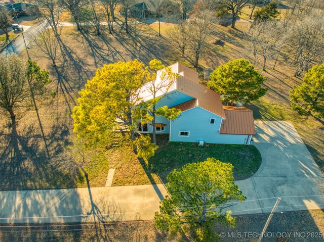 14208 Bois D Arc Road, Kingston, OK 73439