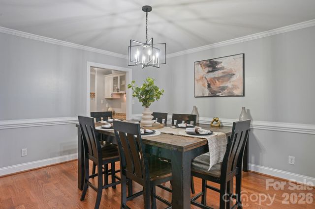 4616 20th Street Place NE, Hickory, NC 28601