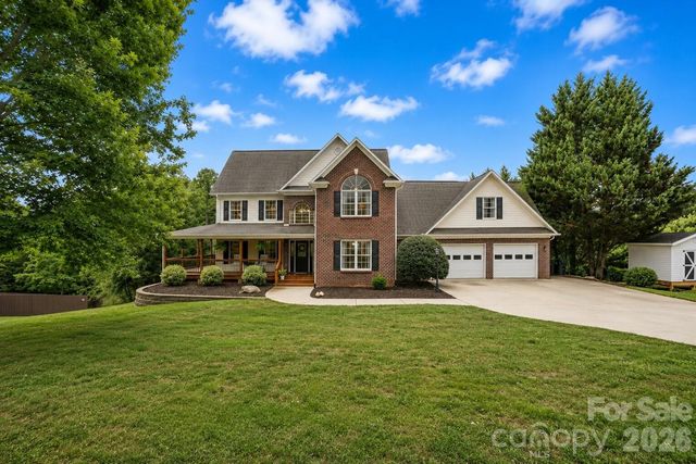 4616 20th Street Place NE, Hickory, NC 28601