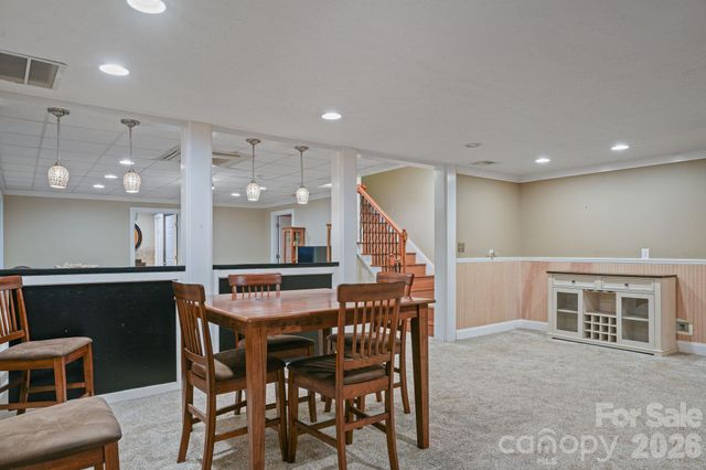 4616 20th Street Place NE, Hickory, NC 28601