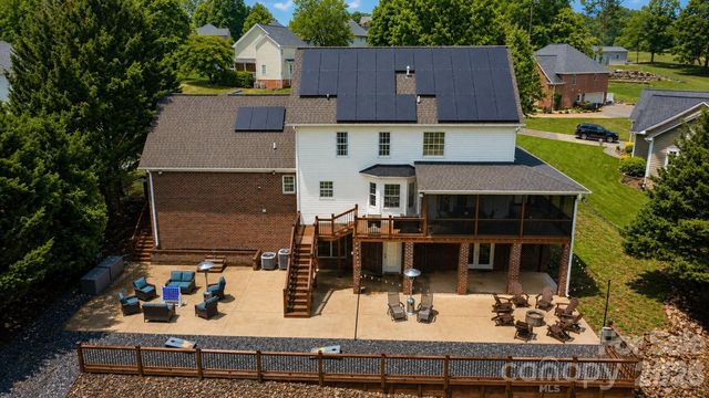 4616 20th Street Place NE, Hickory, NC 28601