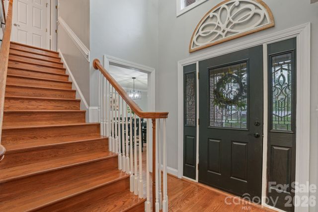 4616 20th Street Place NE, Hickory, NC 28601
