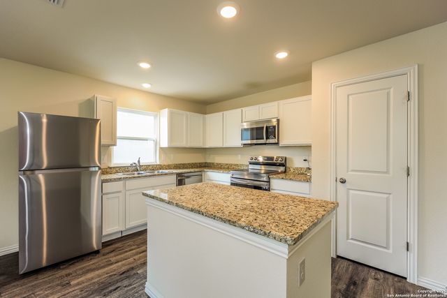 2430 Bermuda, San Antonio, TX 78222