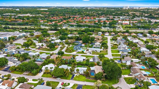 558 Ivy Avenue, Palm Beach Gardens, FL 33410