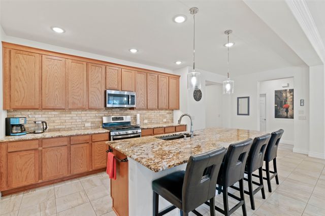 9804 Stonefield Way, Denton, TX 76207