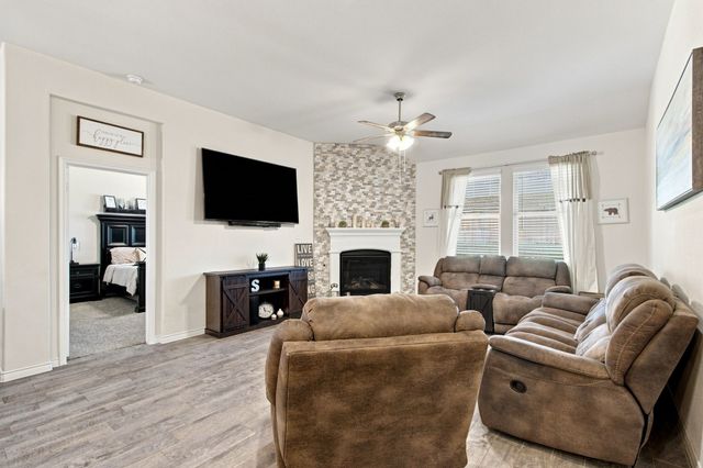 11217 Shady Meadows Way, Aubrey, TX 76227