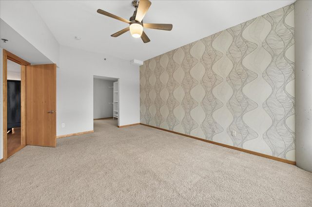 111 4th Avenue N 304, Minneapolis, MN 55401