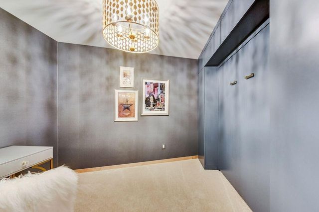 111 4th Avenue N 304, Minneapolis, MN 55401