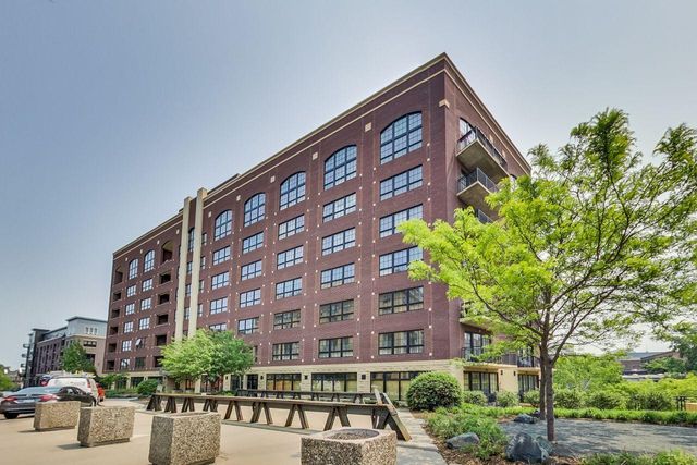 111 4th Avenue N 304, Minneapolis, MN 55401