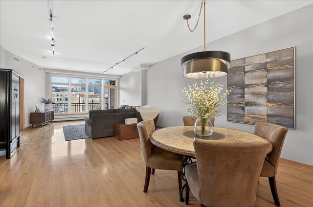 111 4th Avenue N 304, Minneapolis, MN 55401