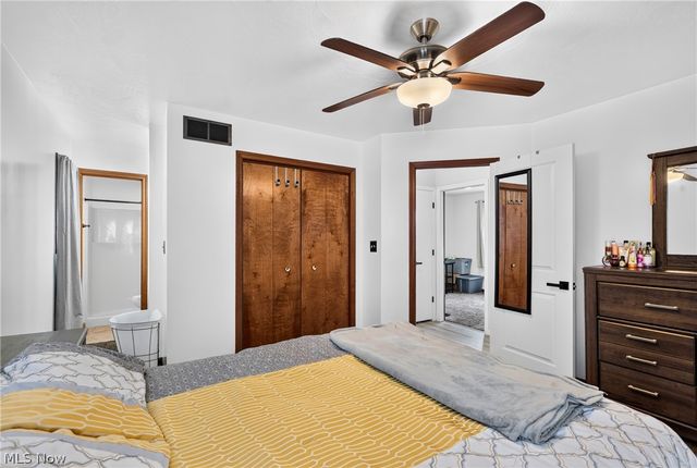 1064 Saul Drive, Hubbard, OH 44425