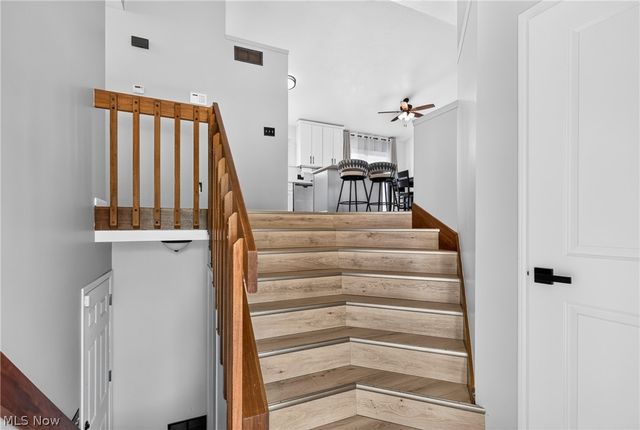 1064 Saul Drive, Hubbard, OH 44425