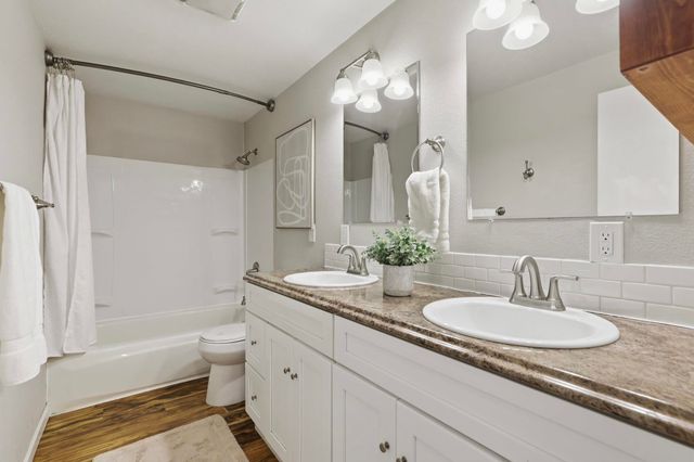 12421 E 31st Ave, Spokane Valley, WA 99216