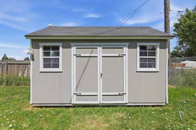 12421 E 31st Ave, Spokane Valley, WA 99216