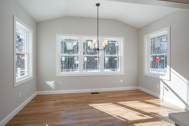 6 Newbury, Pelham, NH 03076