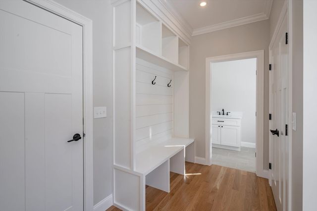 6 Newbury, Pelham, NH 03076