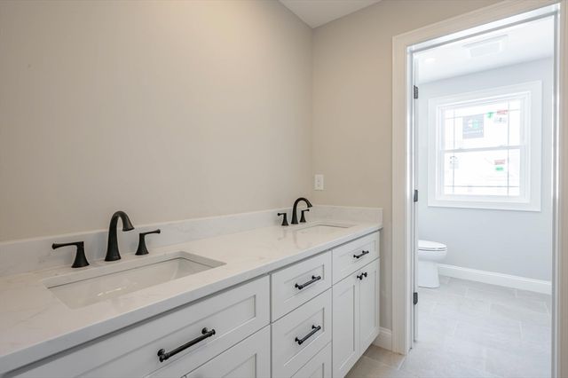 6 Newbury, Pelham, NH 03076