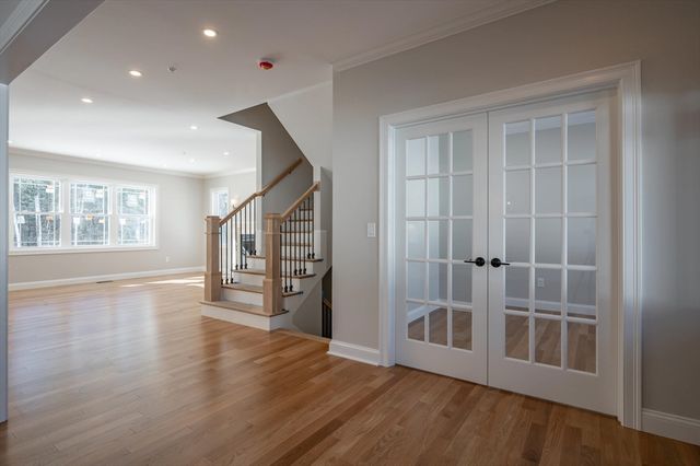 6 Newbury, Pelham, NH 03076