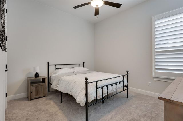 19520 Tranquility Falls PATH, Jonestown, TX 78645