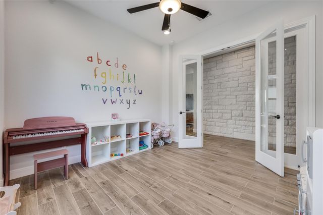 19520 Tranquility Falls PATH, Jonestown, TX 78645