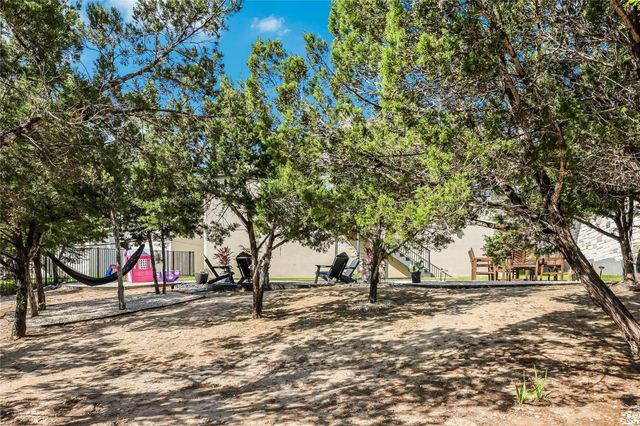 19520 Tranquility Falls PATH, Jonestown, TX 78645