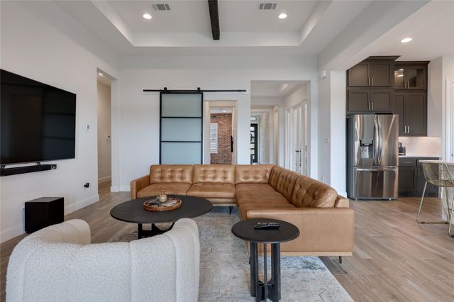 19520 Tranquility Falls PATH, Jonestown, TX 78645