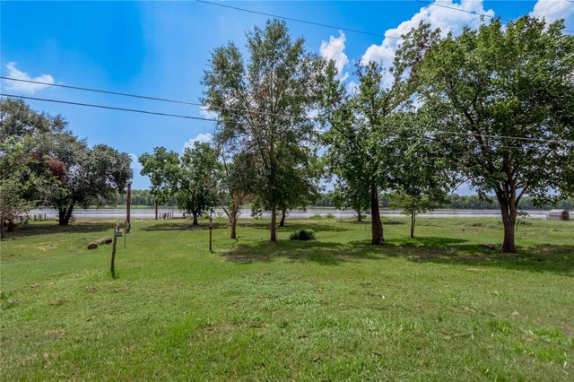 206 Lake Front Drive, Trinity, TX 75862