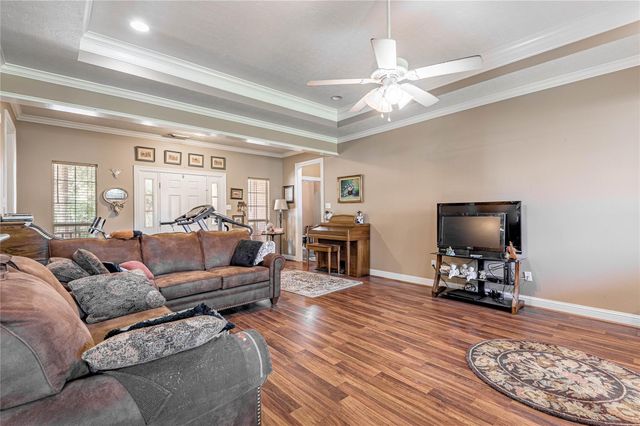 206 Lake Front Drive, Trinity, TX 75862