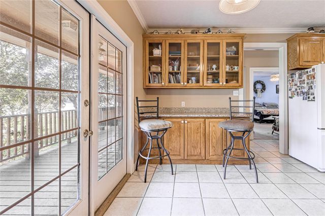 206 Lake Front Drive, Trinity, TX 75862